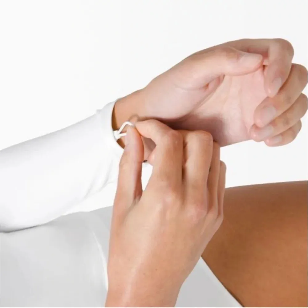 Lululemon Waterside Rashguard XL - Image 4