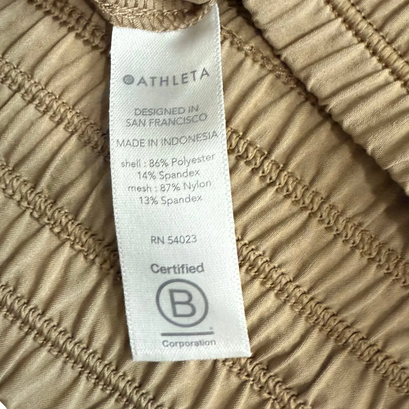 Athleta Camden Tan Khaki Elastic Waist Zipper Pockets Lightweight Shorts Size 6 - Image 6