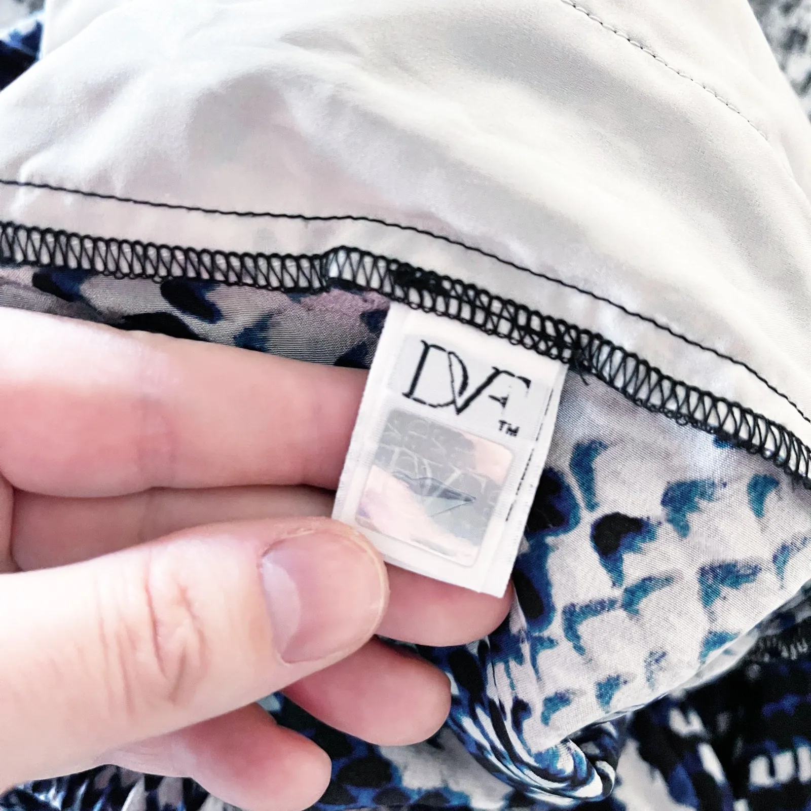 Diane von Furstenberg Bennet Two Animal Blue Snake Print Silk Pants - Image 10