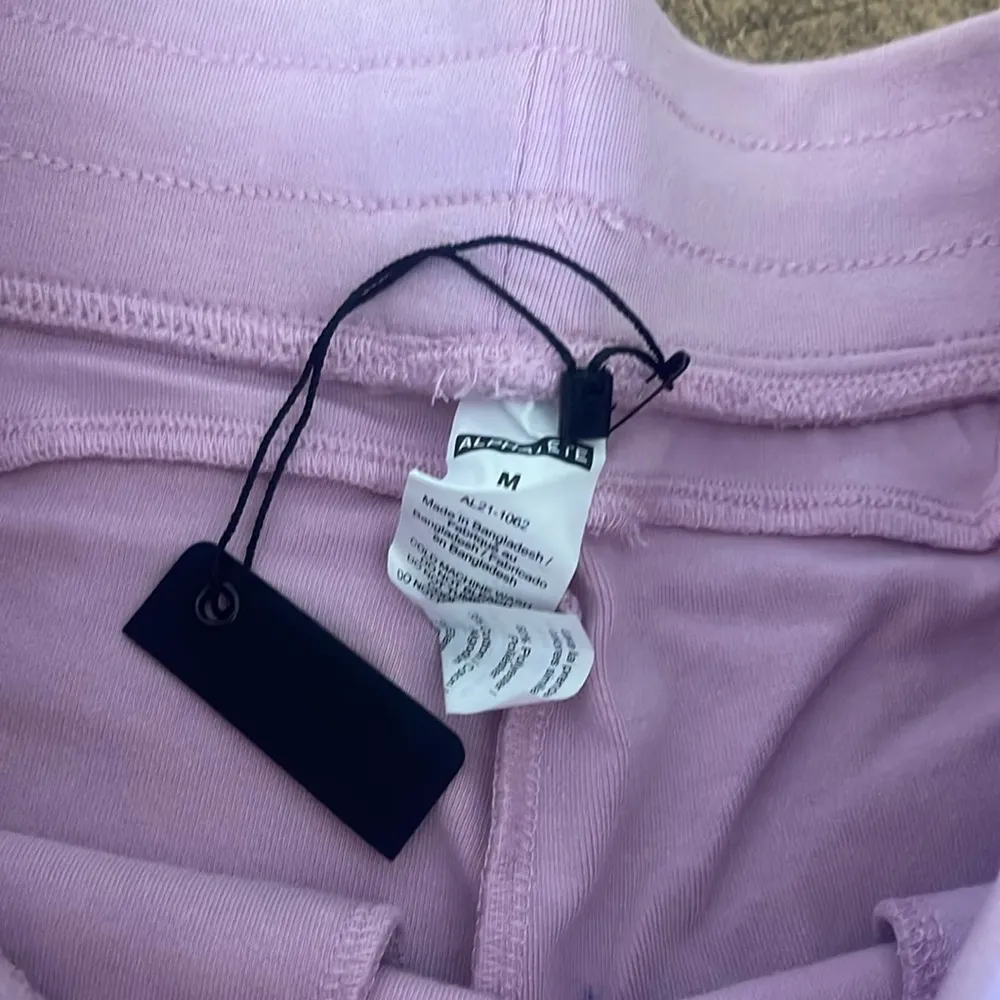 Alphalete Women's Essential Core Athletic Shorts - Image 6