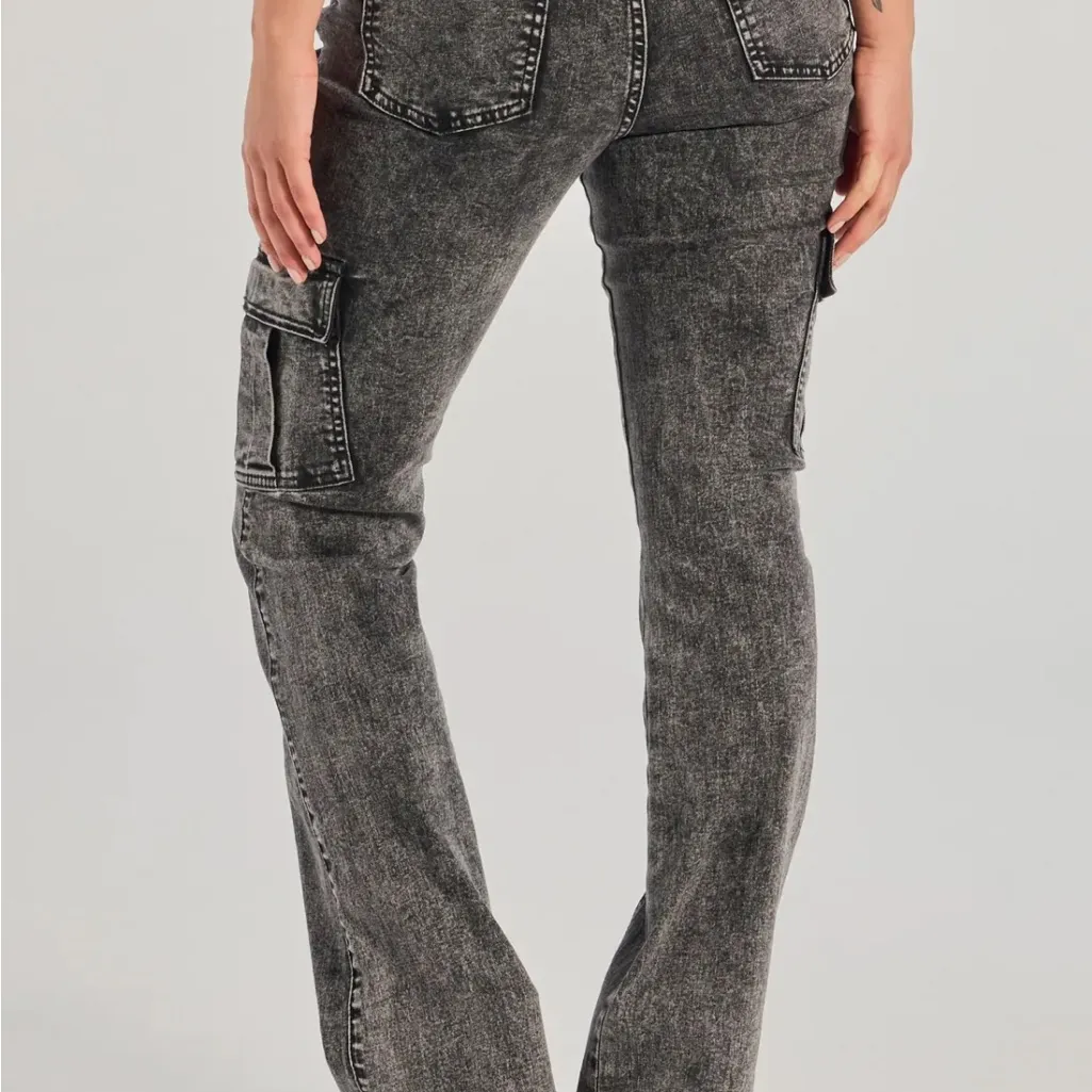 Windsor High Rise acid washed Cargo Jeans medium - Image 8