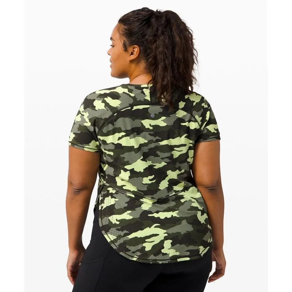 Lululemon UVP Run Short Sleeve Pullover Green Camo Shirt Size 12 - Image 2