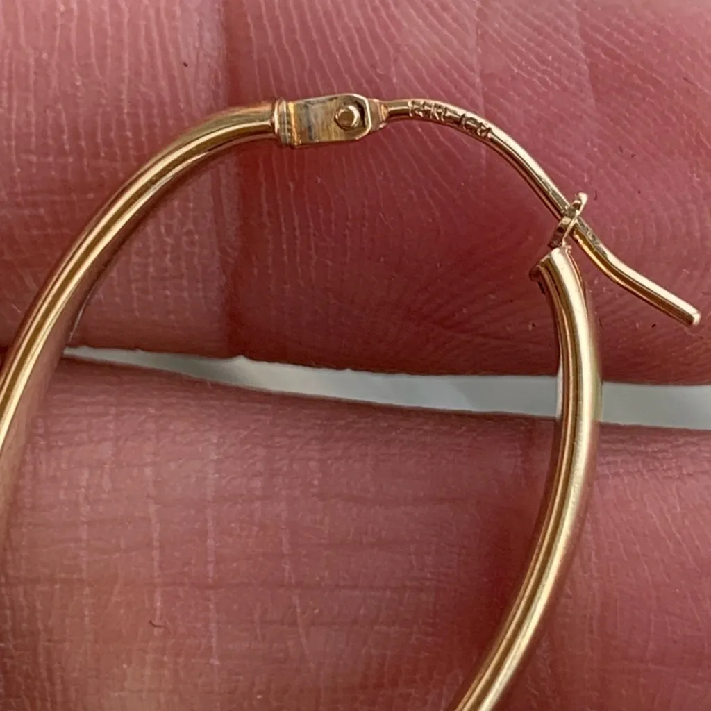 10kt Gold Oval Shape Hoops - Image 4