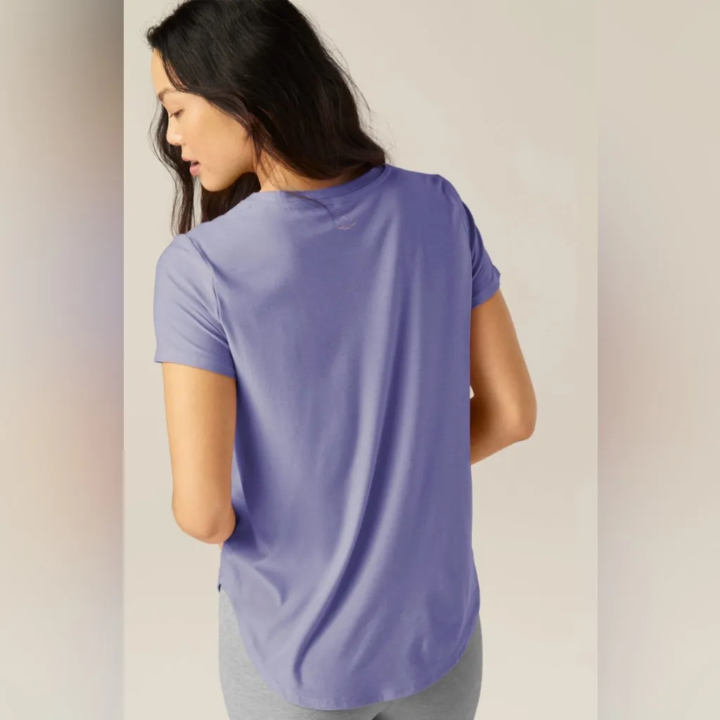 BEYOND YOGA Featherweight On The Down Low T-Shirt - Image 2