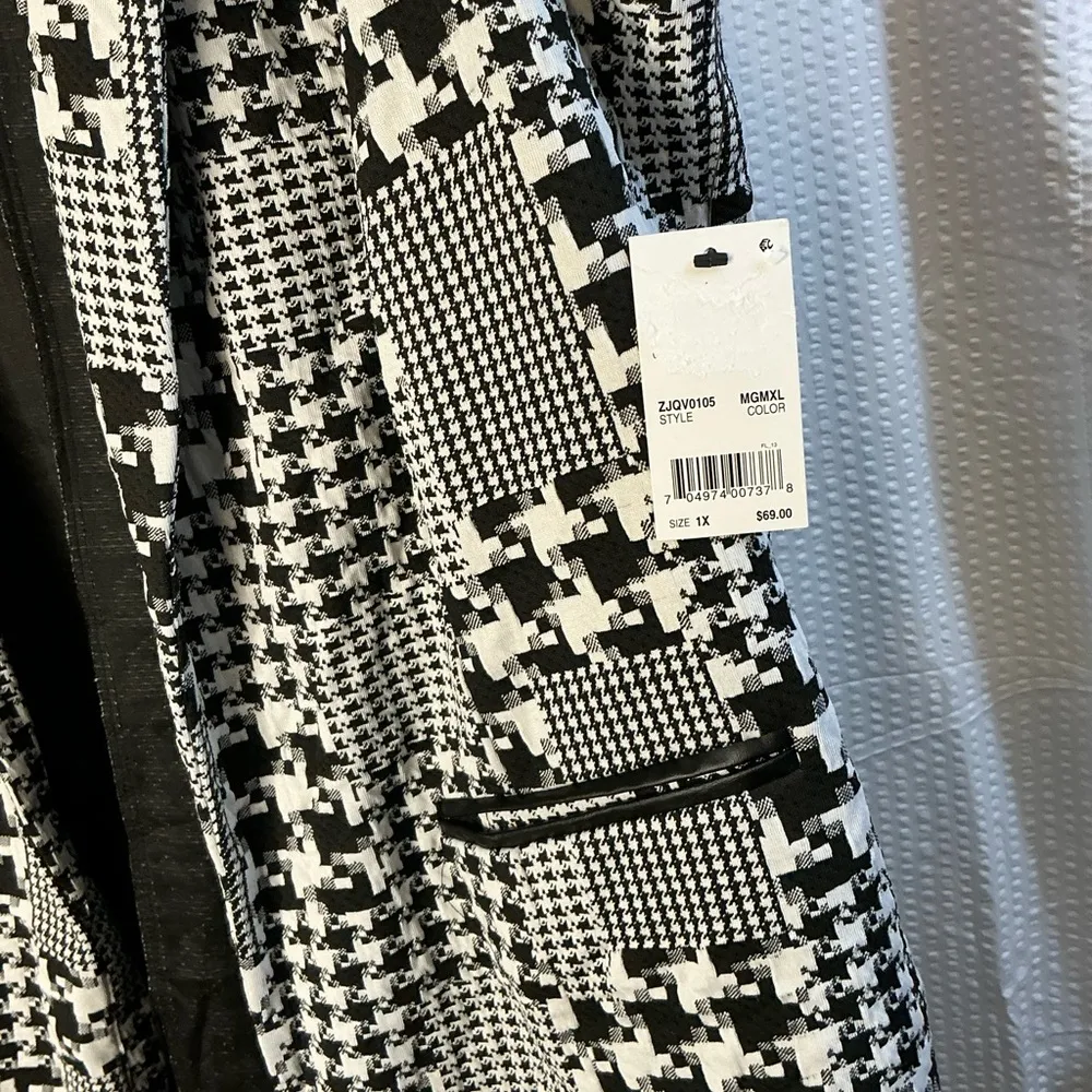 NY Collection sleeveless Blazer - Image 3