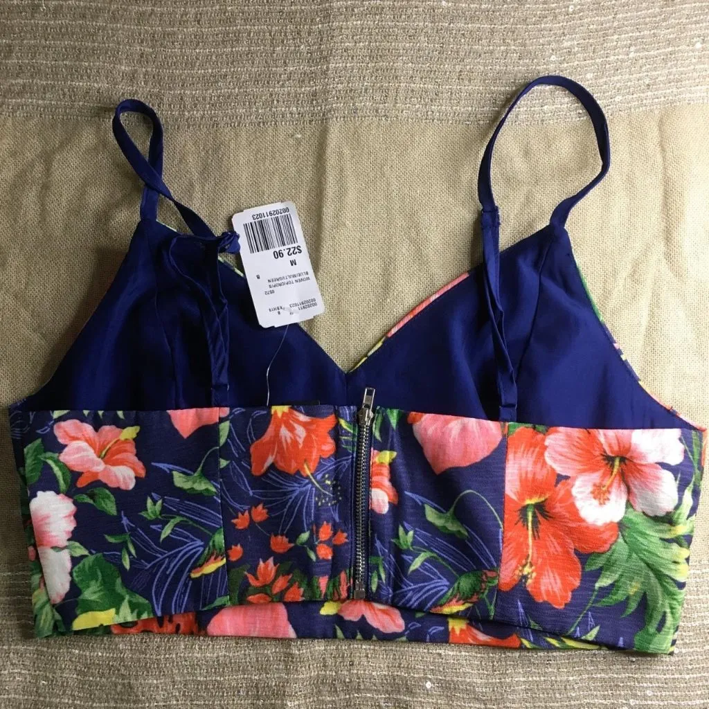New Womens Forever 21 Tropical Print crop top Navy Size medium - Image 3