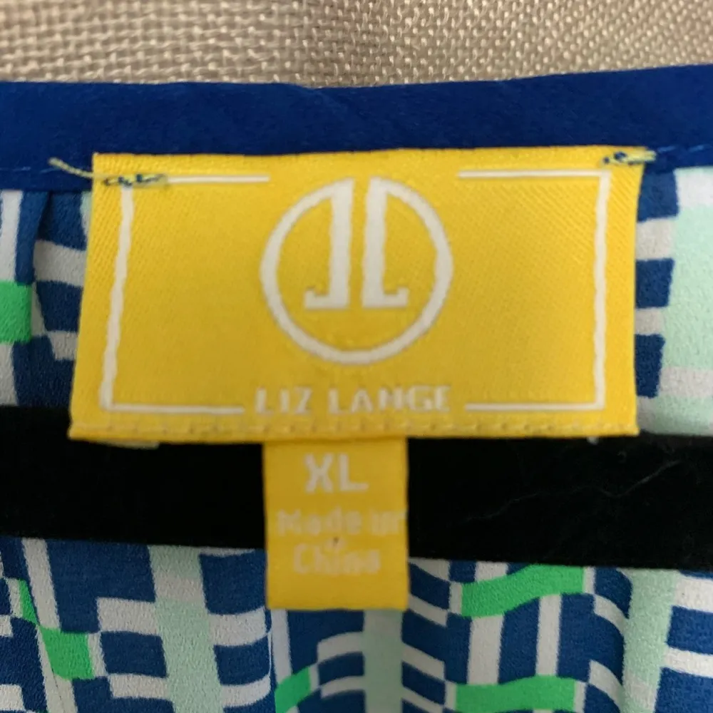 Liz Lange blouse - Image 4