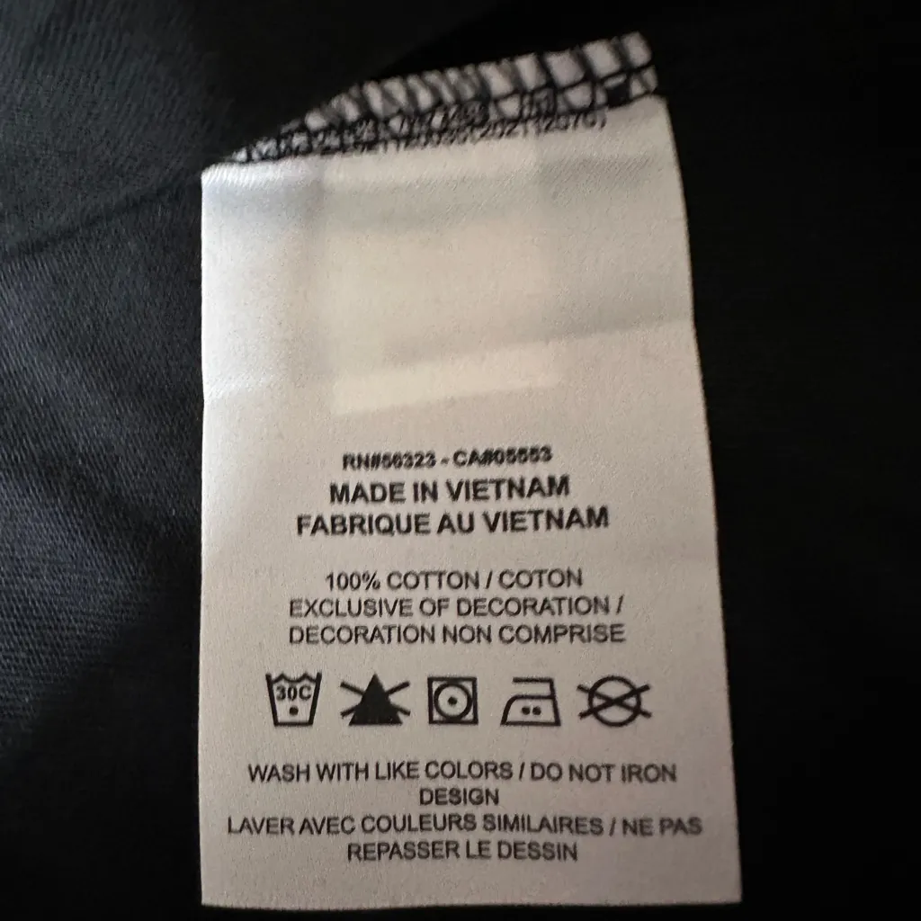 NWT NIKE Woman’s Essentials Logo Black Tee Shirt size 1X - Image 8