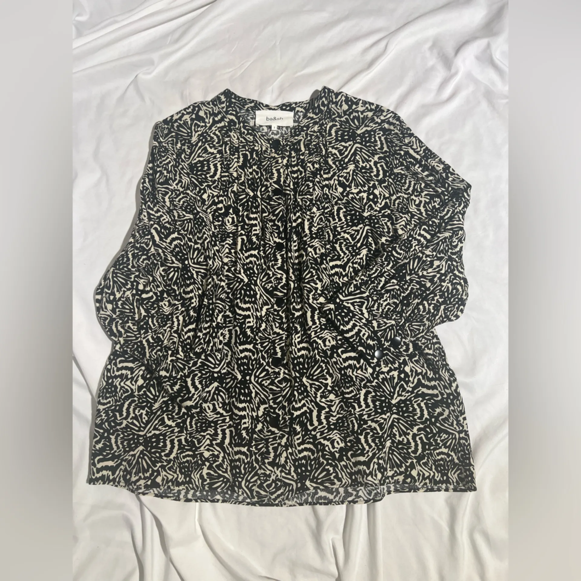 Ba&sh Lio Abstract Pintucked Blouse | 2 M - Image 13