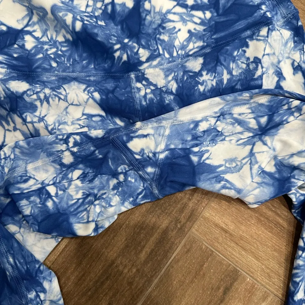 Lululemon Wunder Under Pant (Hi-Rise) Shibori Varsity Blue White TieDye Leggings - Image 4