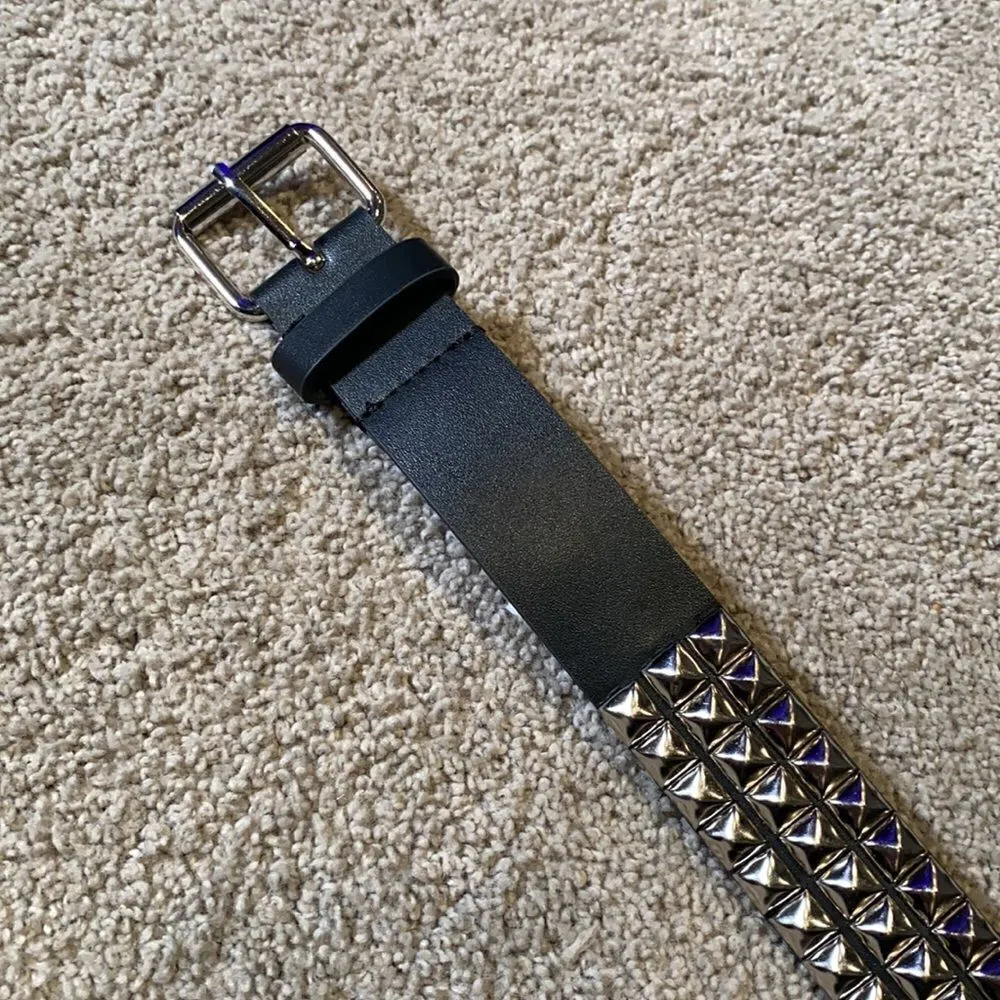 Women’s Black Belt with Silver Metal Detail Size M NWOT Black Size M - Image 2