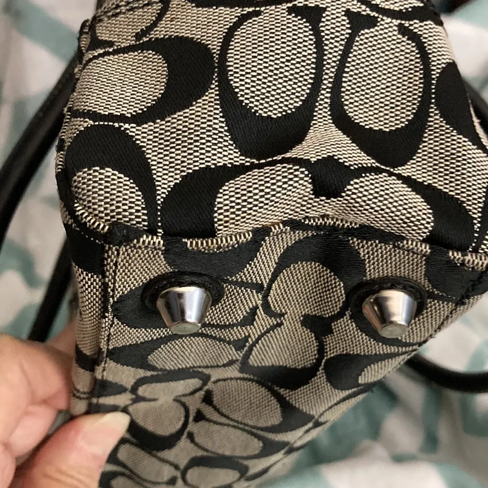 bag with leather trim and braiding. Great 12 1/2” L x 8 1/2” W x 8 1/2” D - Image 10