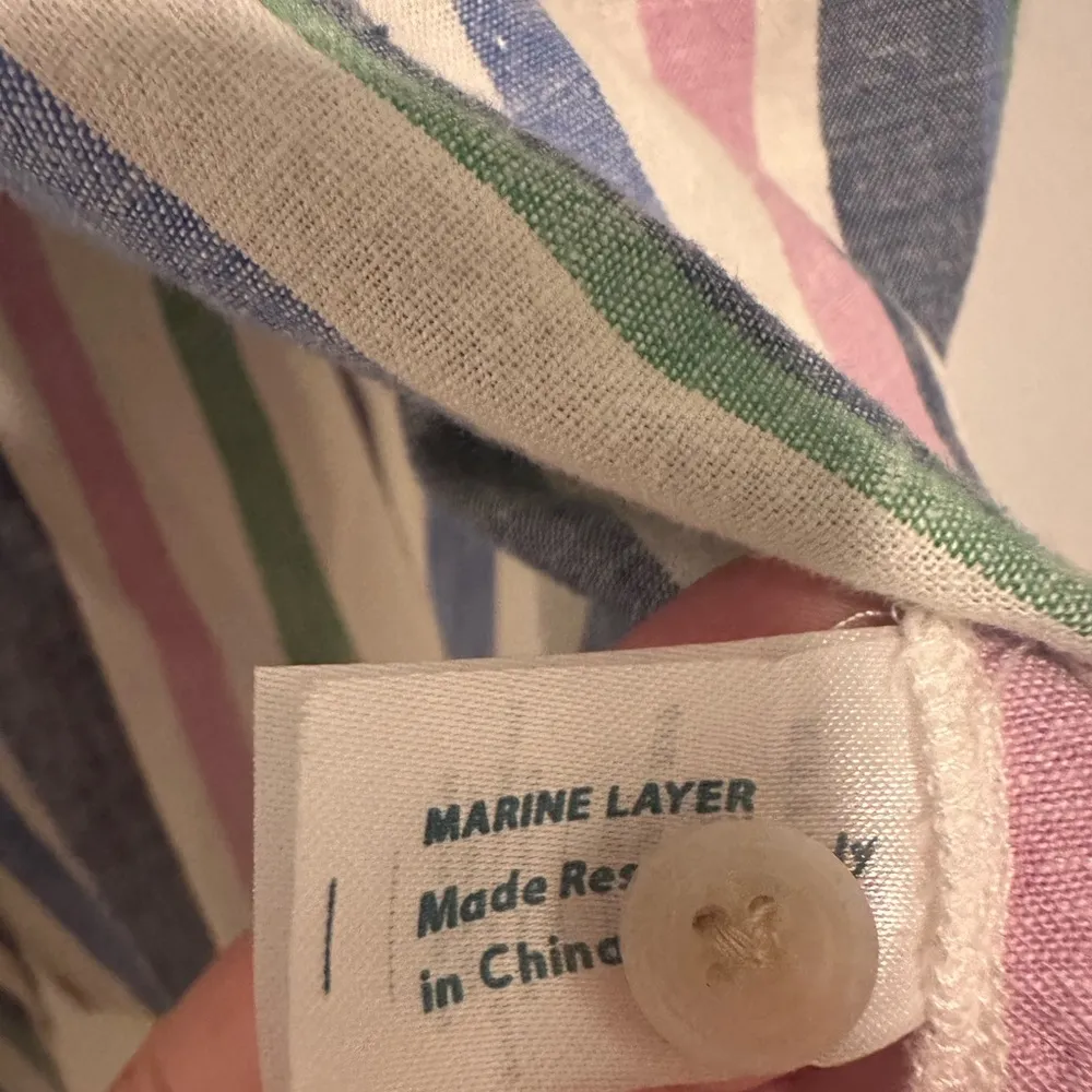 Marine layer  Lucy Resort Button Down Shirt in Cool Stripe Sz M - Image 6