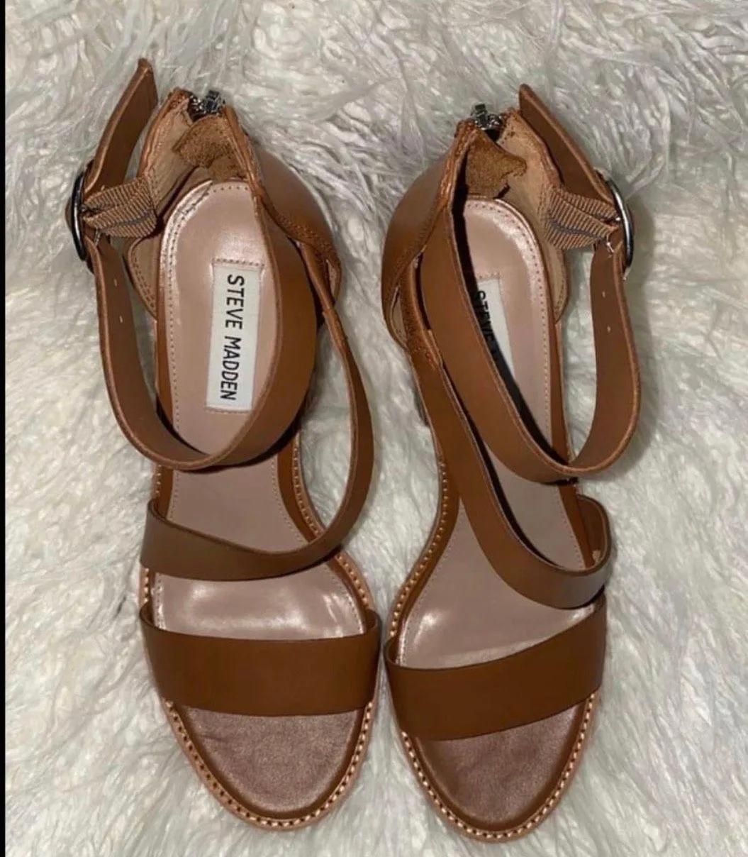 Steve Madden Heels - Image 4