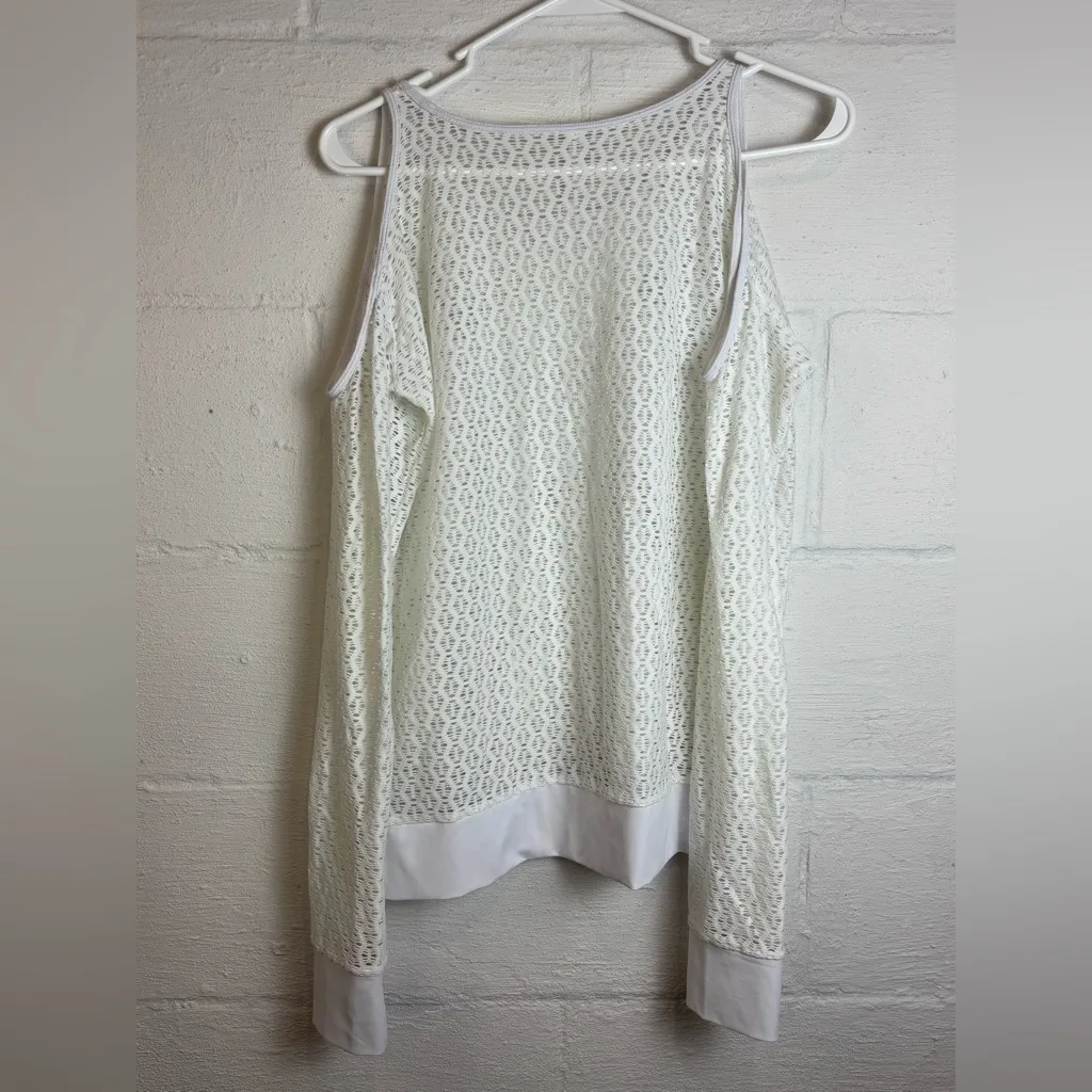 Fabletics Cold Shoulder Woman’s Cindy Long Sleeve Workout Athletic Tip Sz Small - Image 5