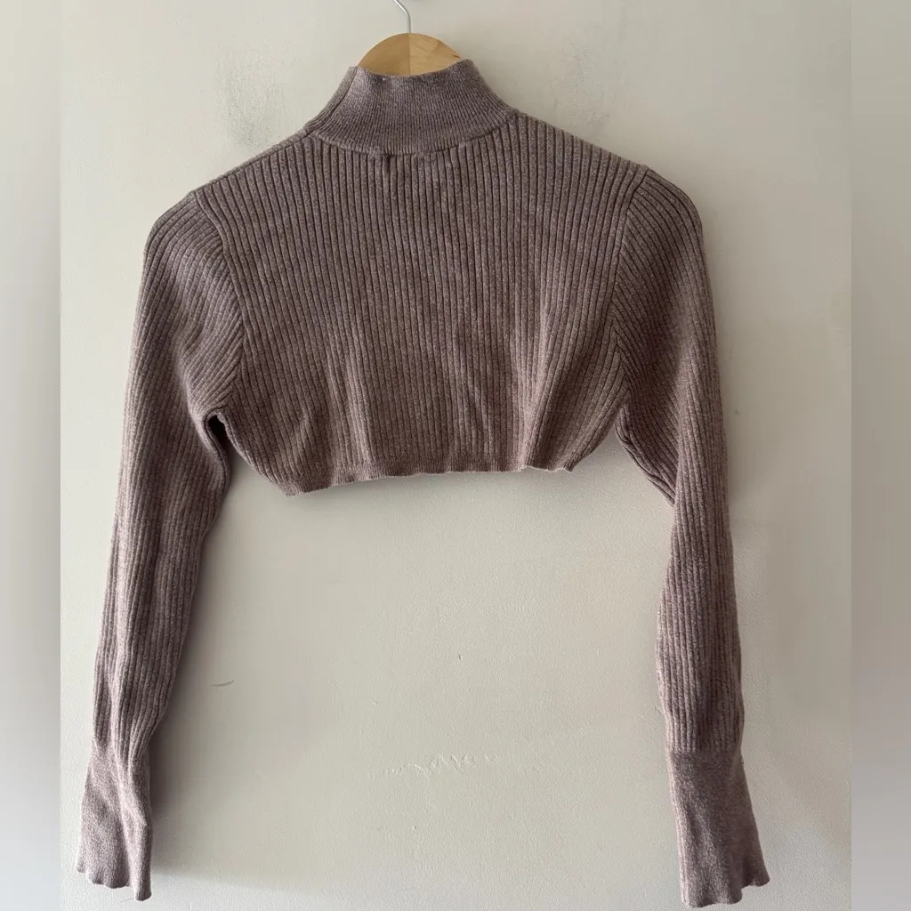 MISSGUIDED Brown Ribbed Mock Neck Long Sleeve Crop Top - Image 3
