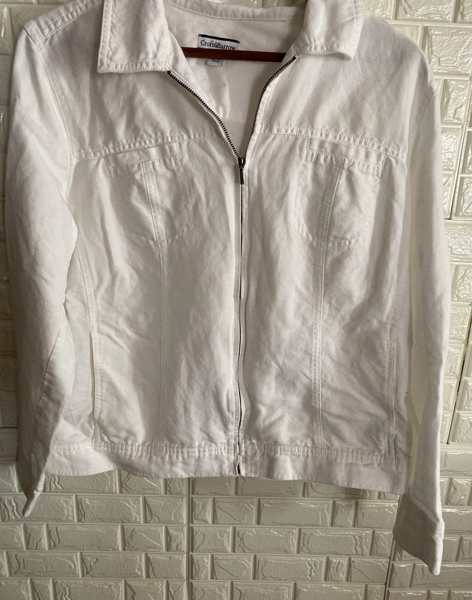 Size L White Denim Jacket  23 X 20 Linen & Cotton - Image 3