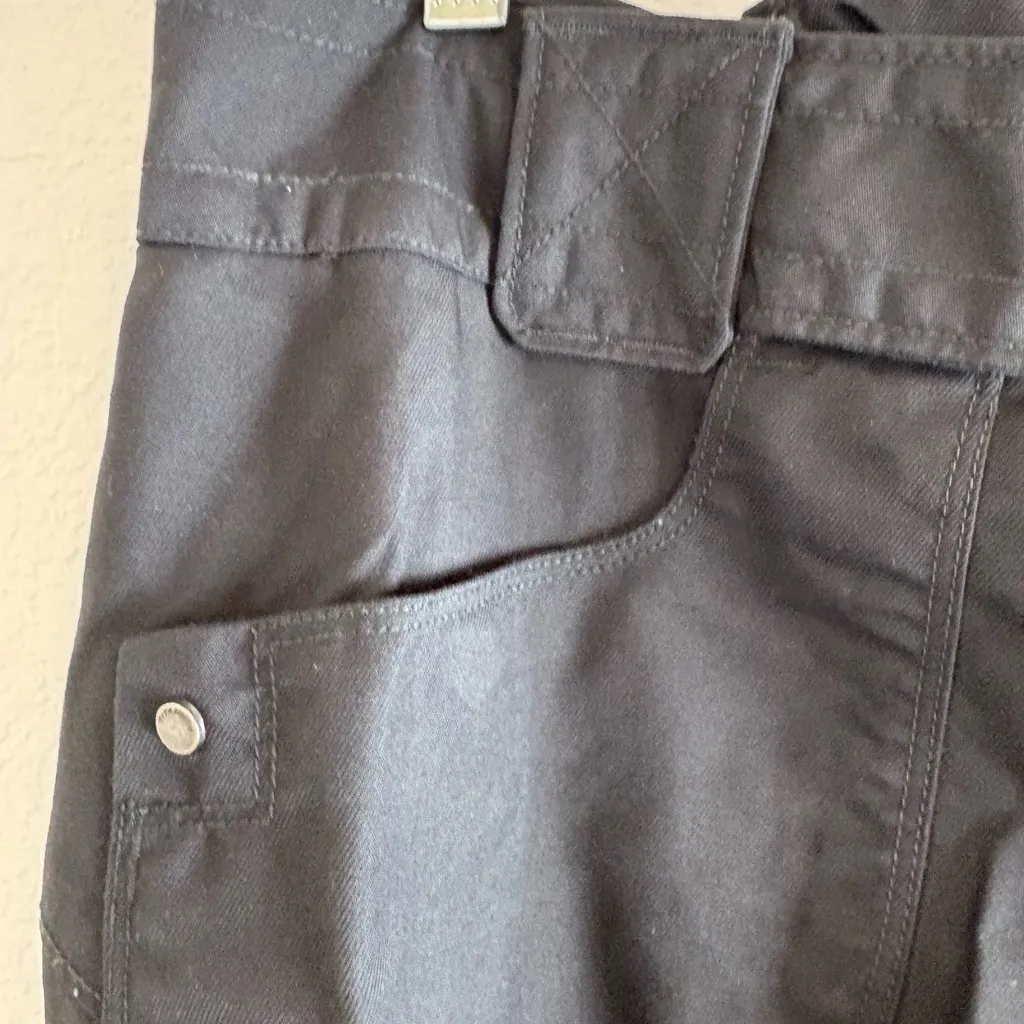 Columbia  Women Black Cargo Ski Pants - Image 9