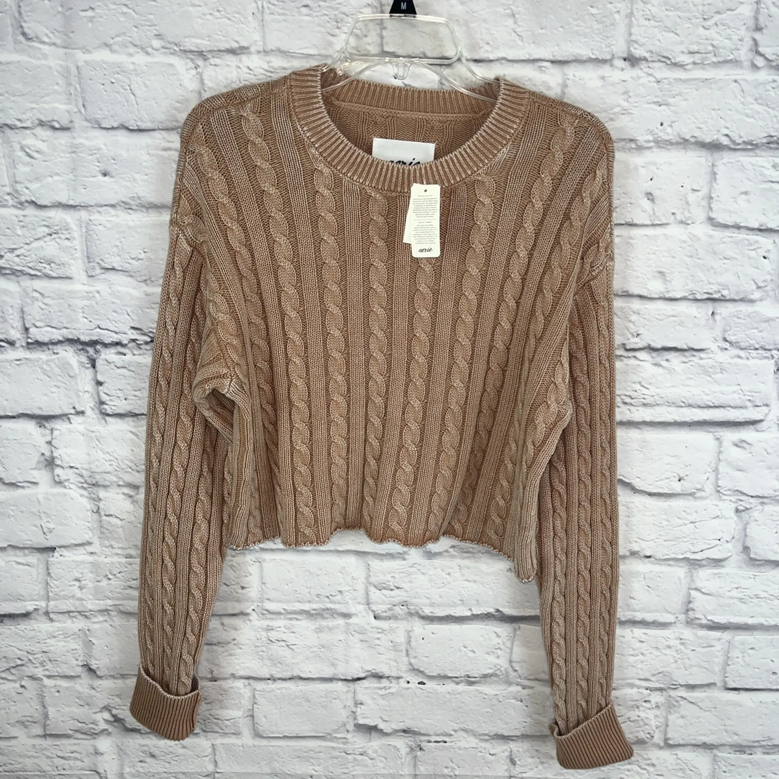 Aeri Women's NWT Cropped Cable Knot Casual Cozy Everyday Sweater Size Small Brown - Image 3