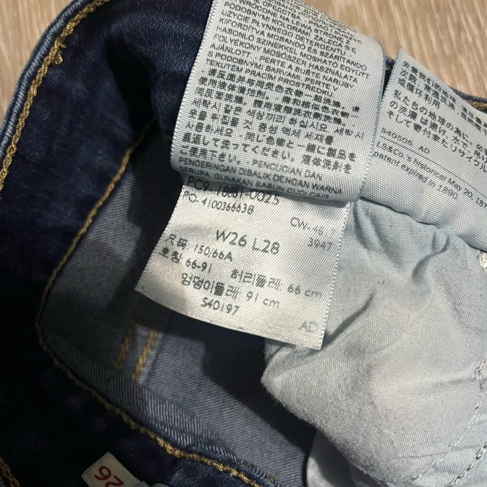 Levi’s 711 Skinny Women’s Jeans Size W26 L28 - Image 4