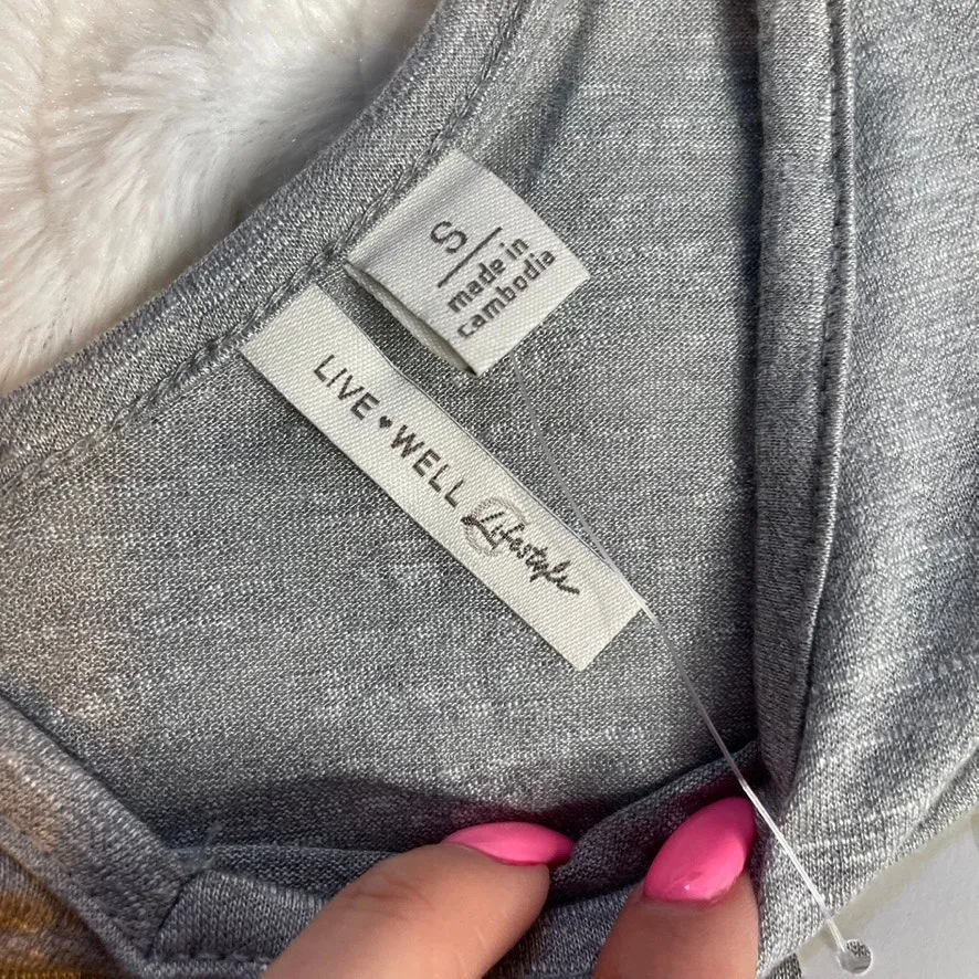 LIVE WELL LIFESTYLE Grey NWT Graphic Top Choose Happy Small 1/2 3/4 Sleeve‎ Gray - Image 4