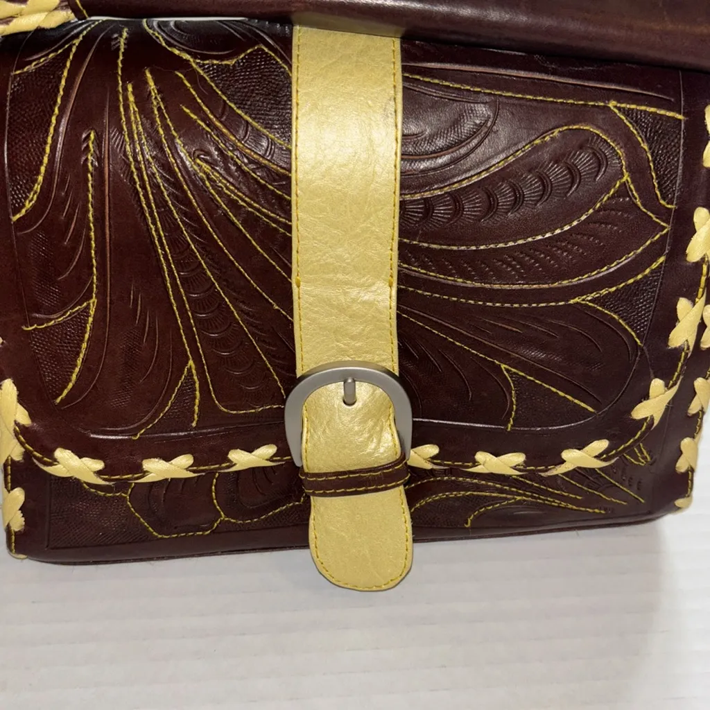 BROWN AND YELLOW LEATHER HAND BAG DETAILS ARE UNIQUE AND CHIC MADE IN PARAGUAY - Image 2