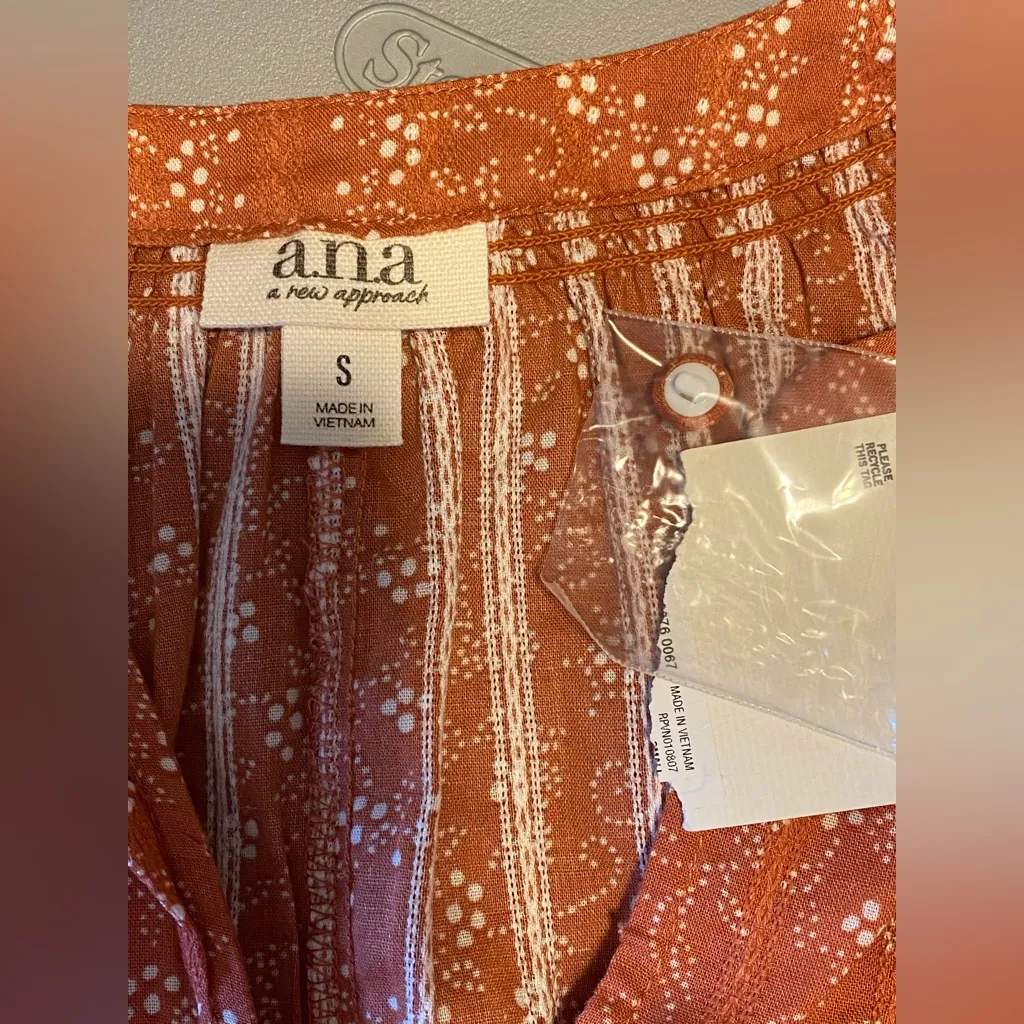 ana Rust Orange/White Split Crew Neck Long Sleeve Blouse Top NWT - Image 6