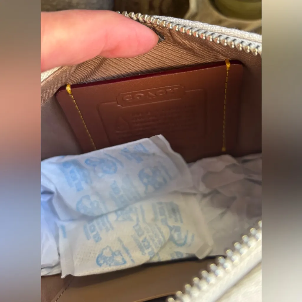 Authentic COACH 1941 Signature jacquard/Glovetanned turnlock zip  Crosby/Clutch - Image 10