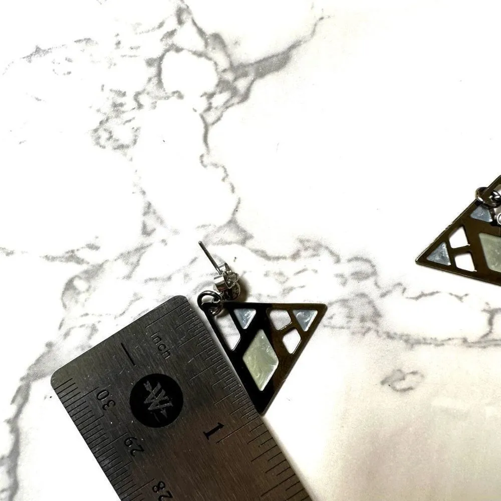 Grey abalone triangle post earrings Gray - Image 4