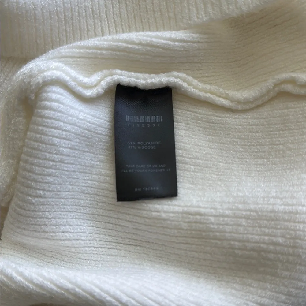 Finesse Cream Fitted Embellished Long Sleeve Blouse - Image 8