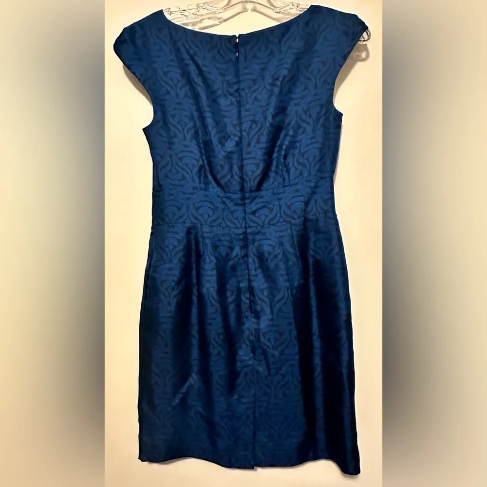 Banana Republic 100% Silk Blue Black Pleated Cap Sleeve Lined Dress size 2 - Image 5