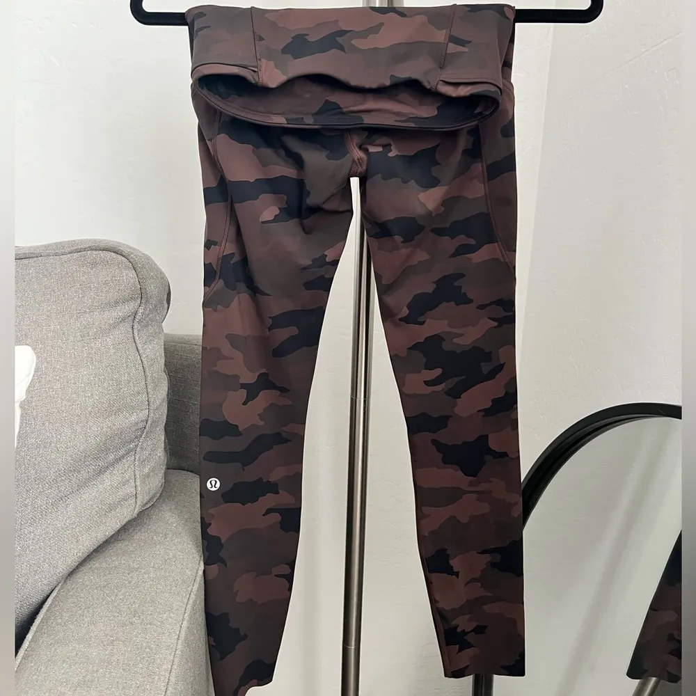 Lululemon Fast and Free Tight II 25" *Non-Reflective Nulux - Image 4