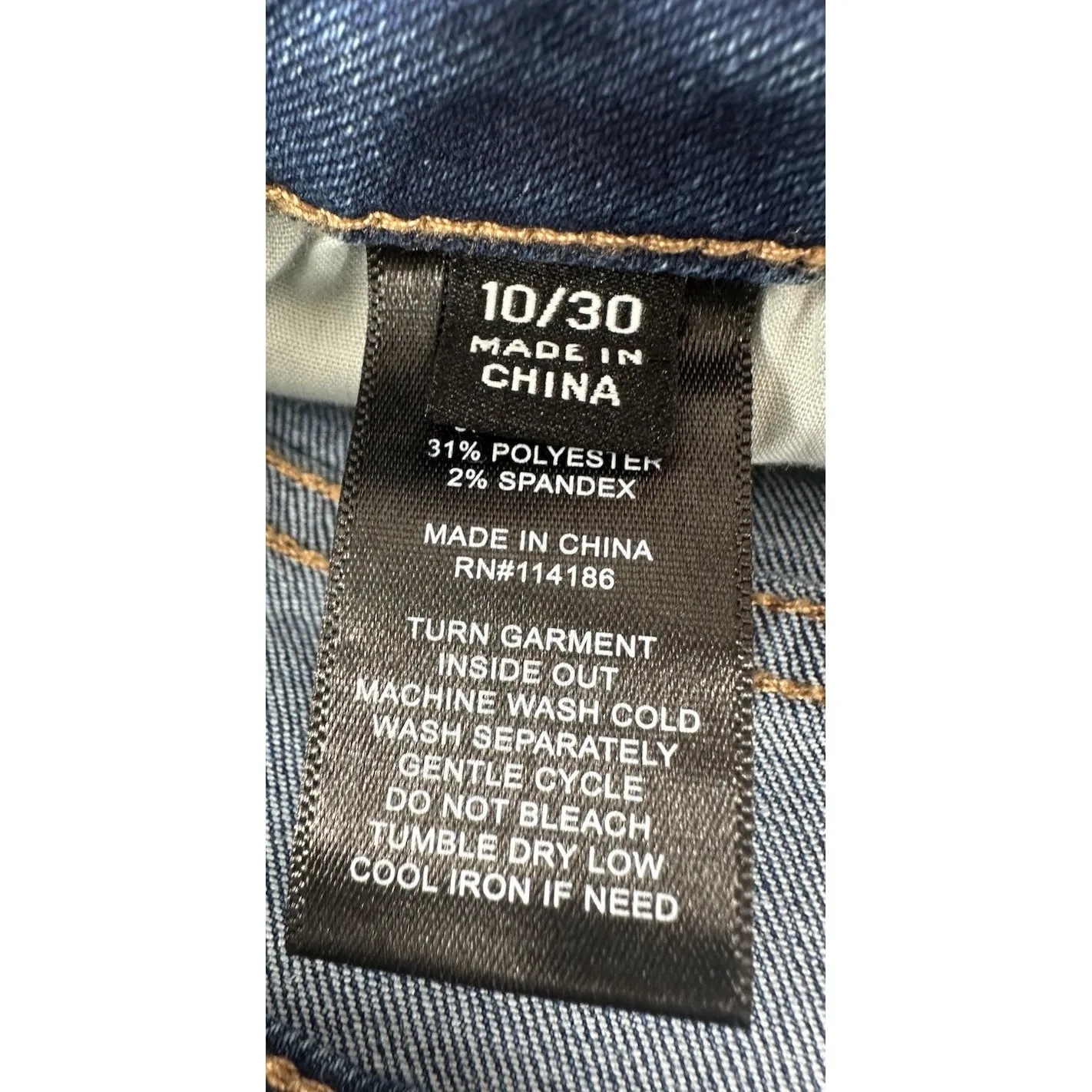 Frye  Women's Medium Wash High‎ Rise Straight Denim Jeans 10/30 Casual - Image 4