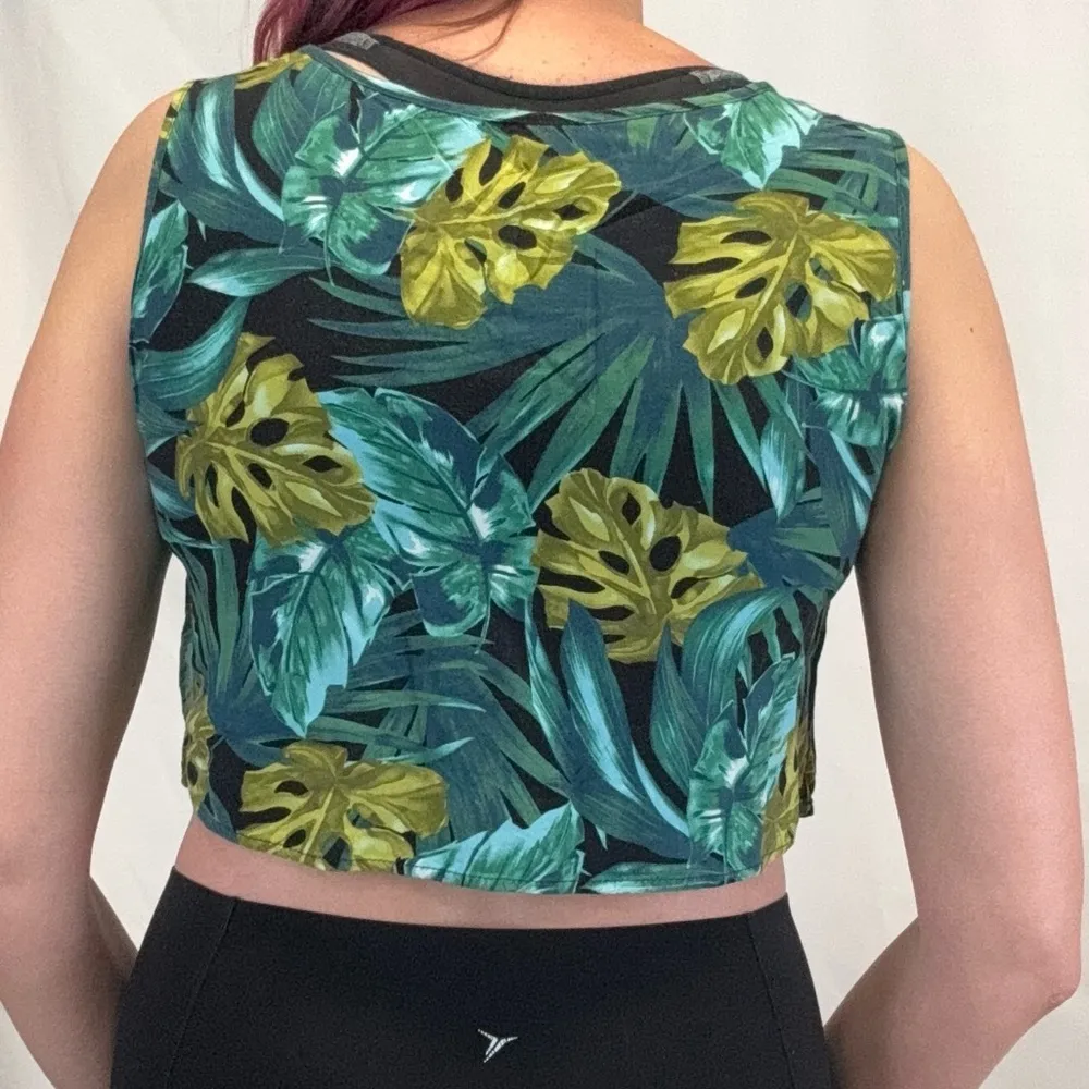 Brand Unknown Women's Lightweight Tropical Sleeveless Crop Top OS One Size Teal Blue Size M - Image 2