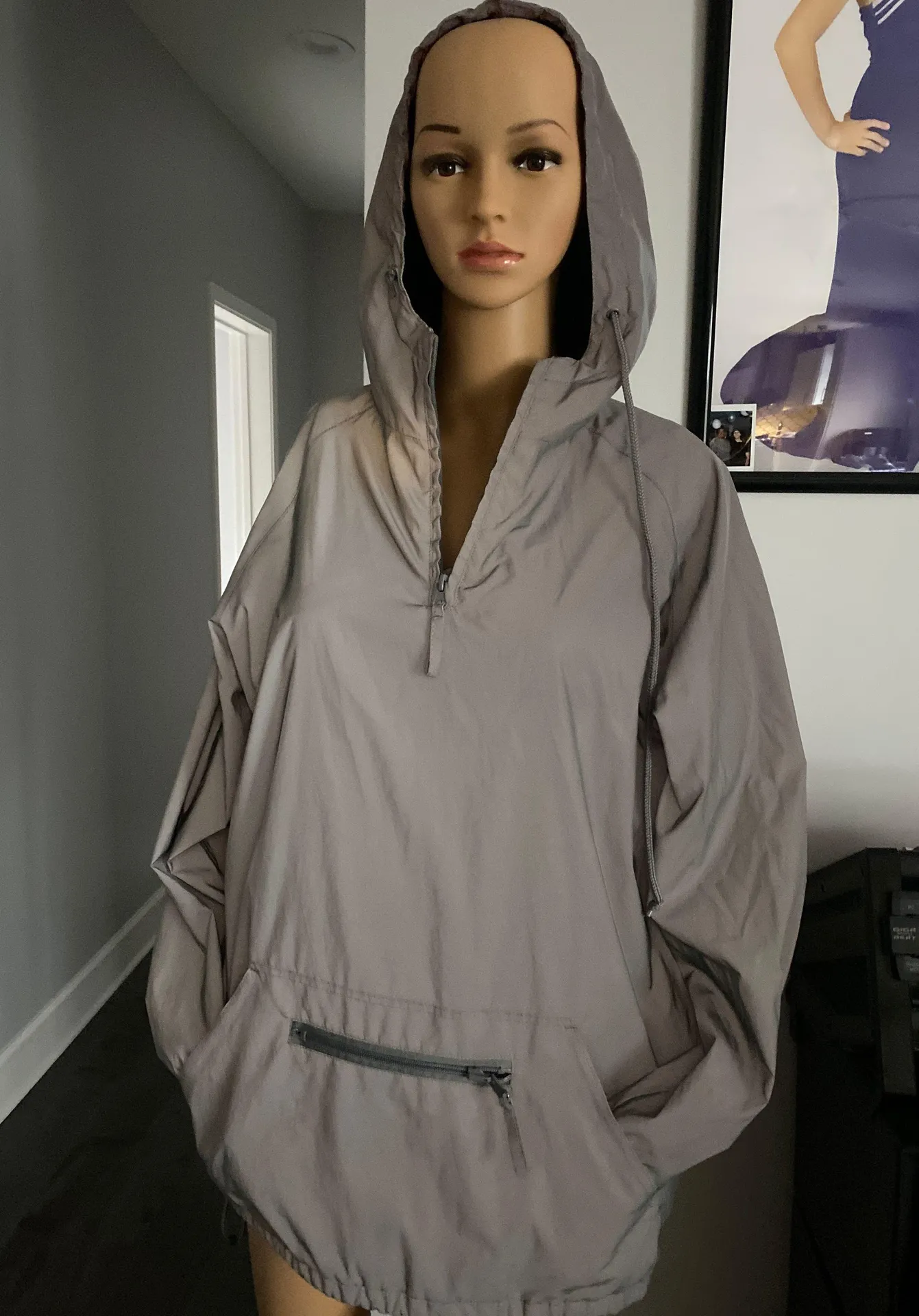 Reflective Light Weight Jacket Gray Size L - Image 4