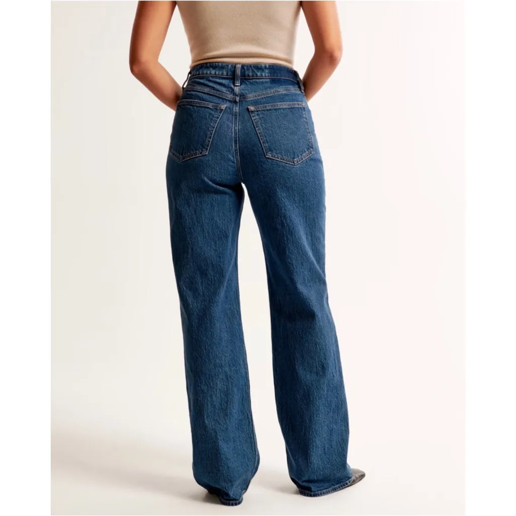 ABERCROMBIE & FITCH The 90s Relaxed High Rise Curve Love Jeans Size 36 - Image 4