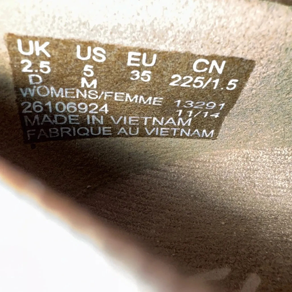 CLARKS Vailee Pine Metallic Grey Pewter Bronze Mary Jane Ballet Flat Size 5 - Image 10