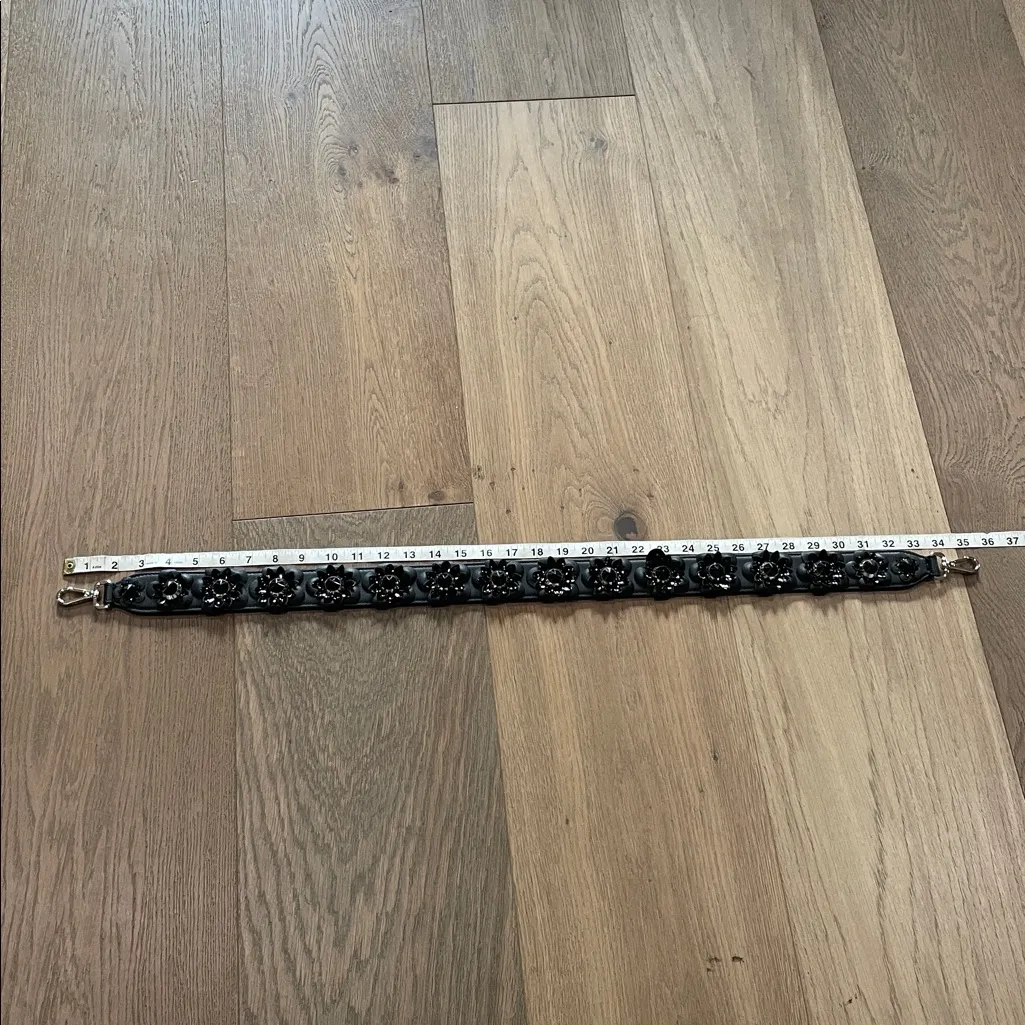 Fendi Flowerland Studded-Embellishments Bag Strap - Image 10