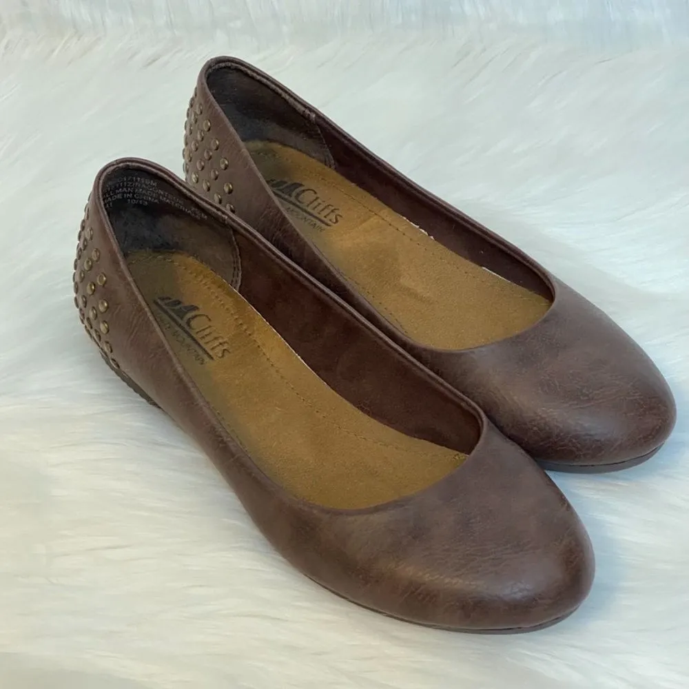 Cliffs by White Mountain Brown Flats Studded Size 7.5 - Image 10