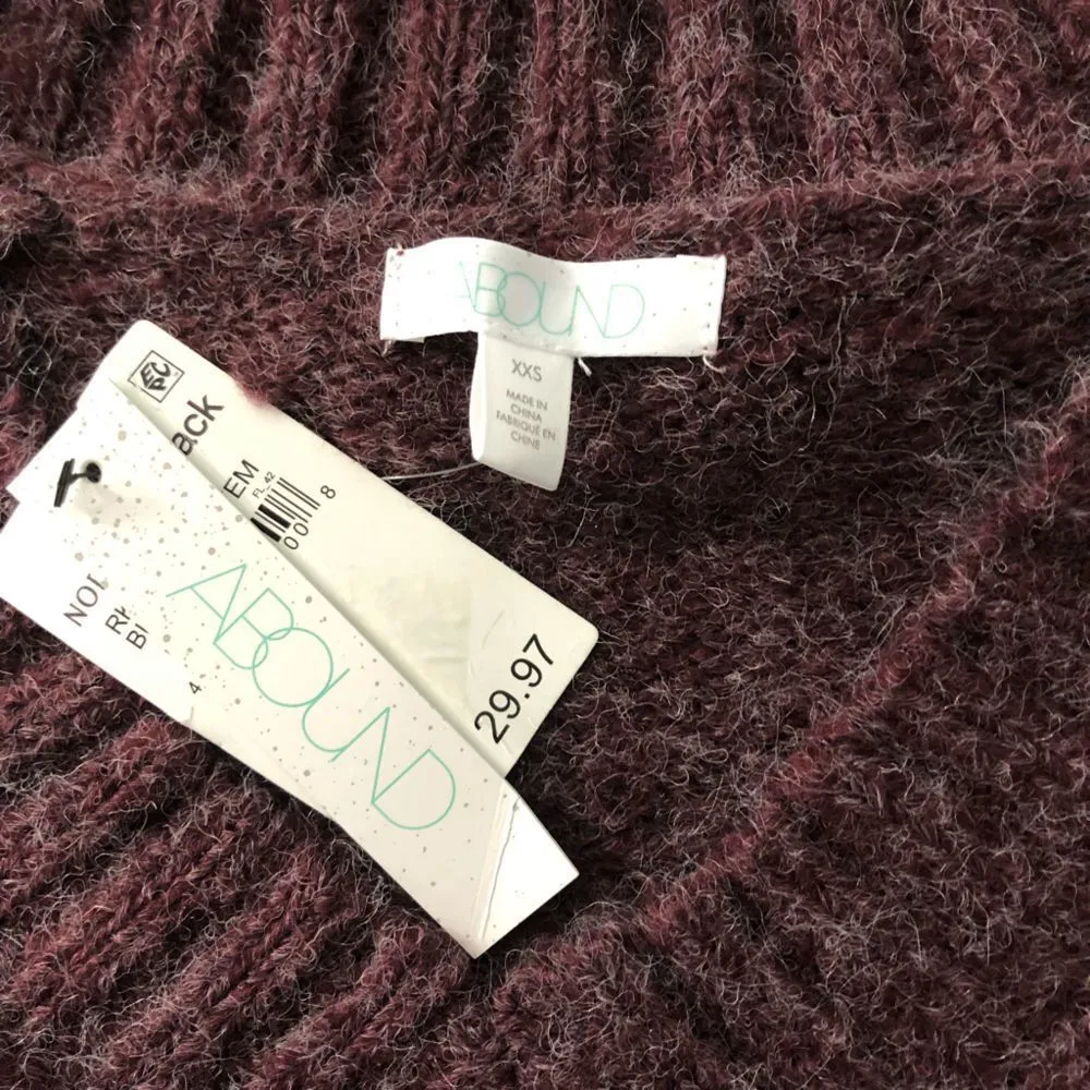 🔥5 for $25 sale🔥 abound burgundy NWT fuzzy furry v neck sweater - Image 7