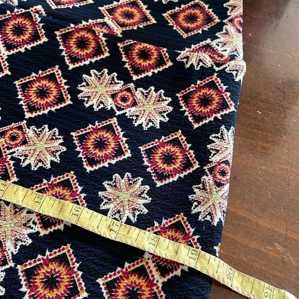 ✨LuLaRoe Cassie printed pencil skirt - Image 7