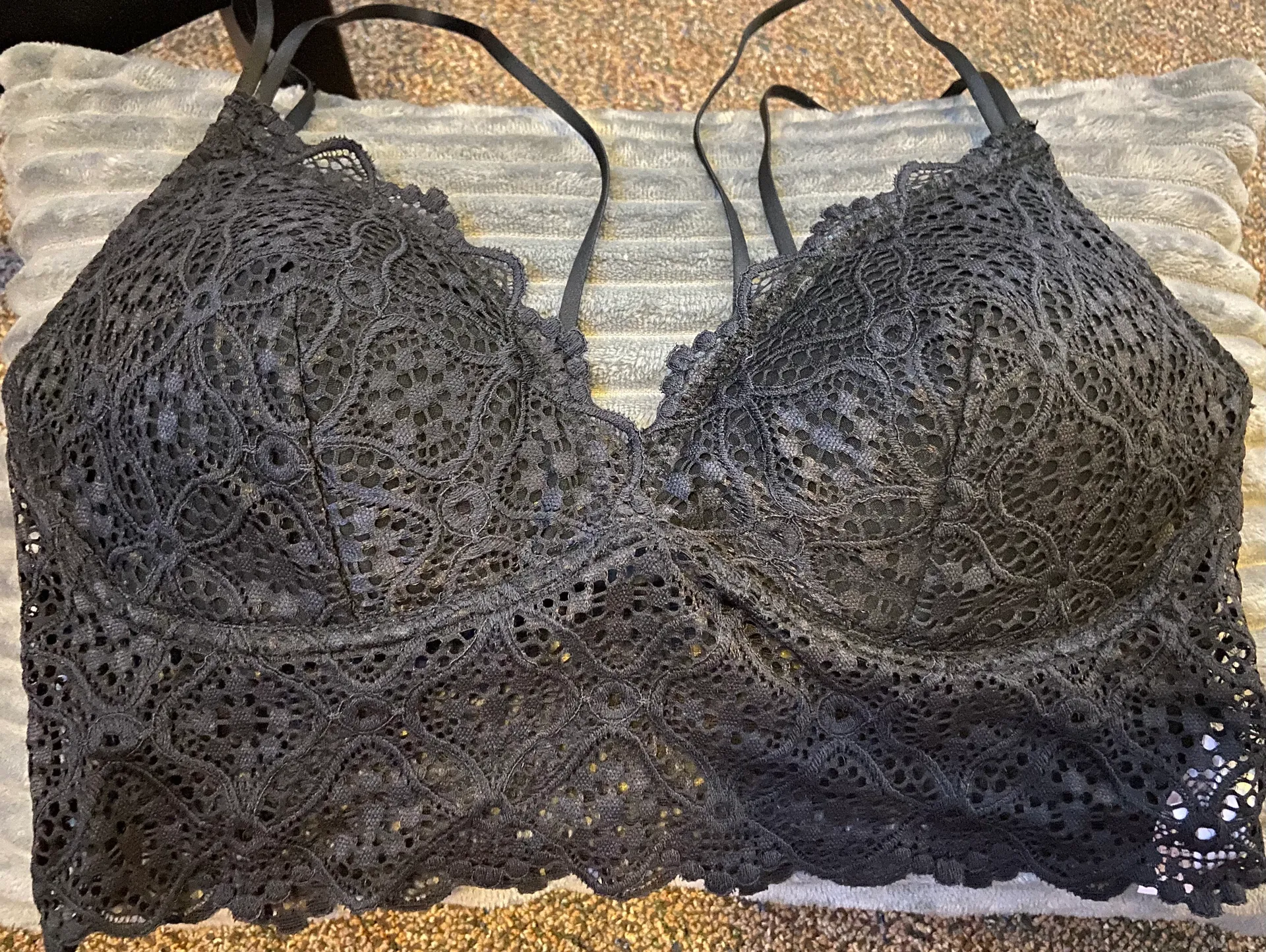 Black Lightly Lined Lace Bralette Size M - Image 3
