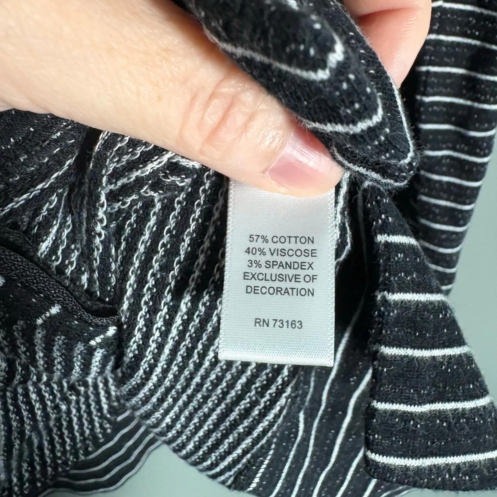 Cable & Gauge Women's Black & White Striped Tunnel Neck Sweatshirt - Size Medium - Image 5