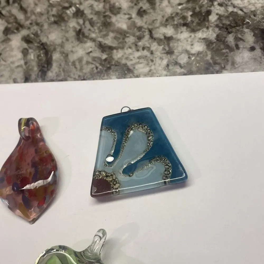 Lot Of 3 Blown Glass Art Costume Pendants Mixed Lot - Image 12
