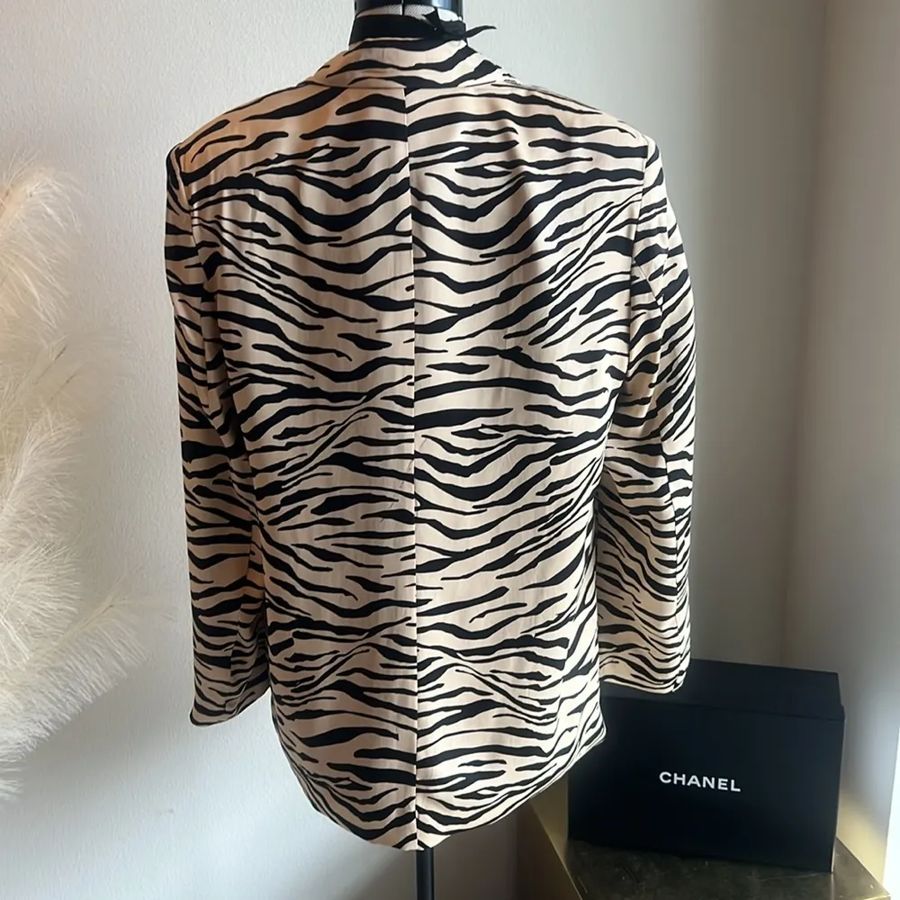 NWT Zara Animal Print Satin Oversized Blazer - Image 12
