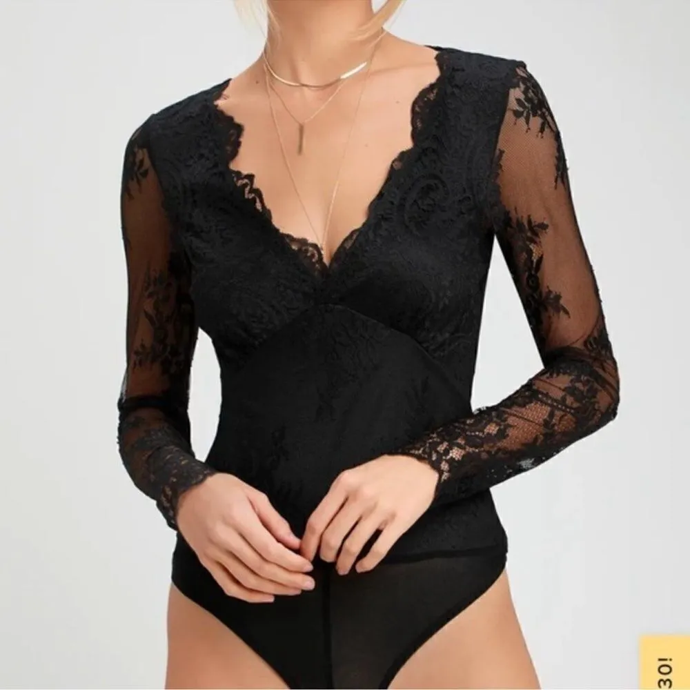 Lulus Black All About That Lace V Neck Bodysuit NWT Size Small - Image 7