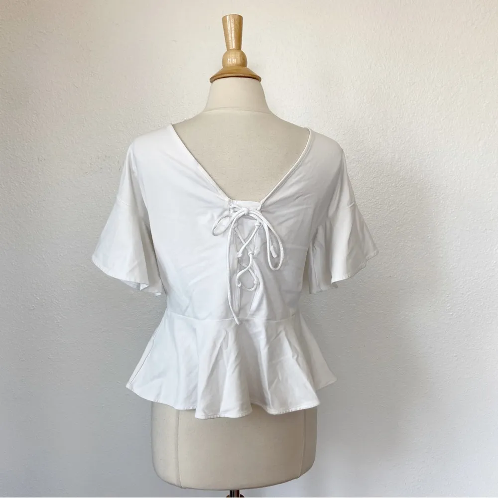 White Short Sleeve Lace Up Peplum Top - Image 4