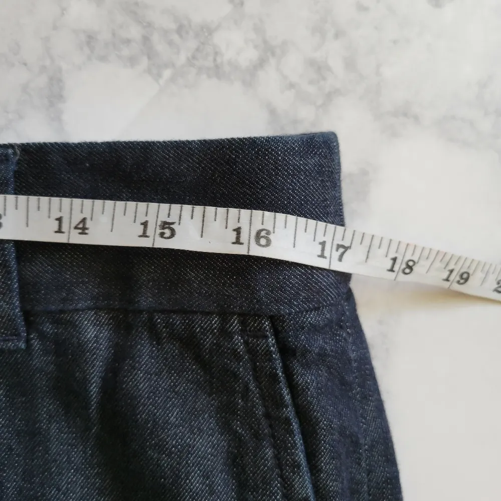 Loft Outlet denim flat front shorts size 8 - Image 8