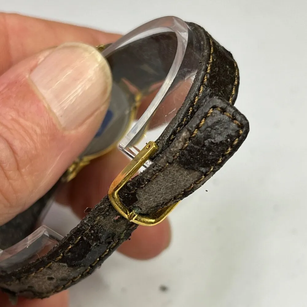 Vintage Lorus Disney Mickey Mouse Quartz Watch With Gold - Image 6