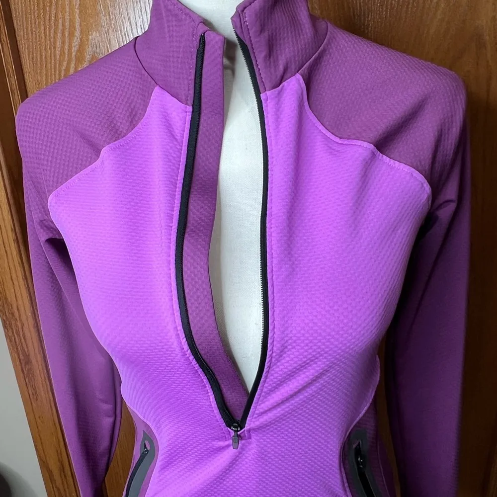 Women’s under armour 1/2 zip pull over XS - Image 4
